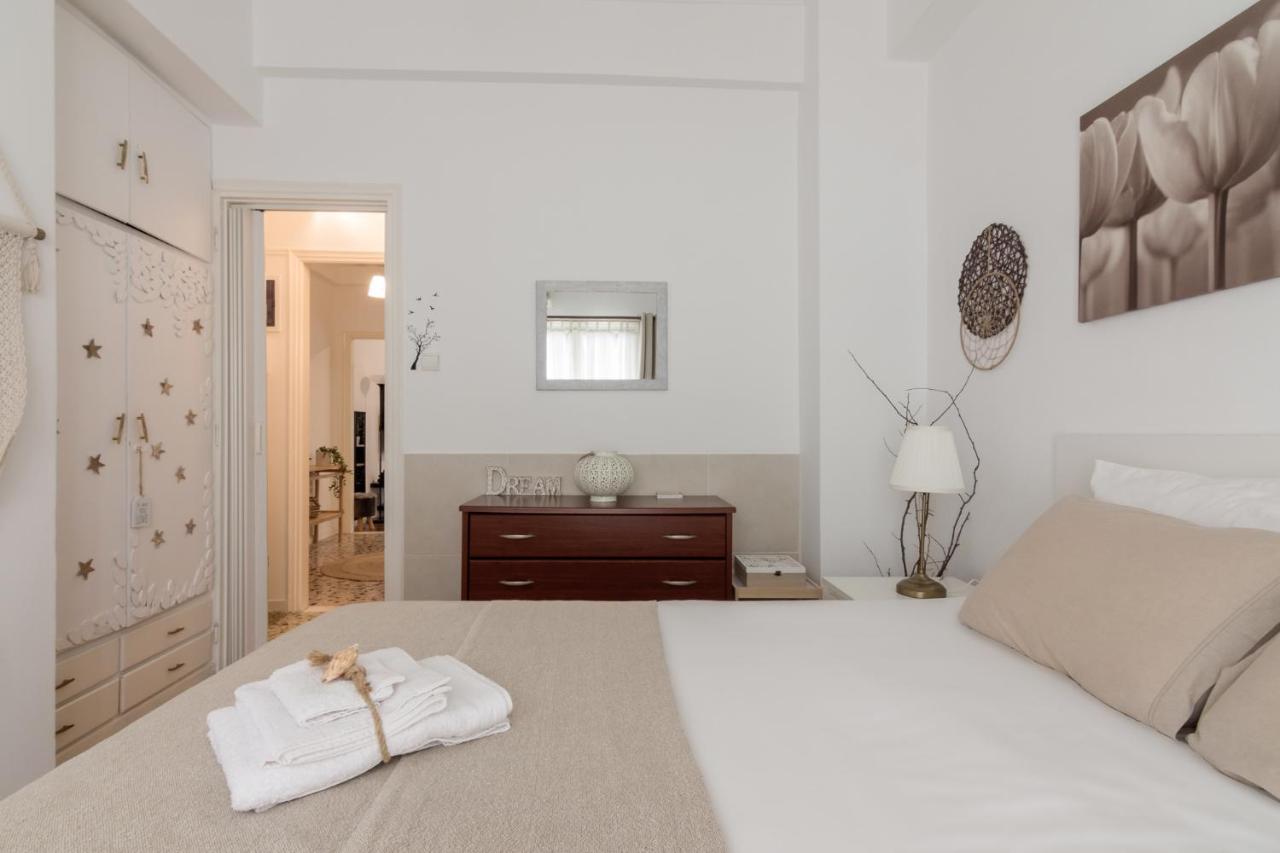 Classic And Modern Apartment In Athens Ngoại thất bức ảnh