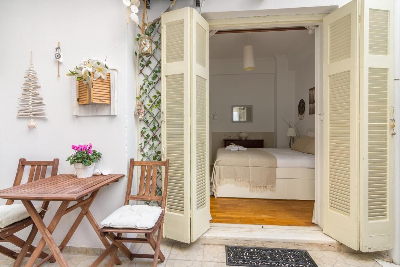 Classic And Modern Apartment In Athens Ngoại thất bức ảnh